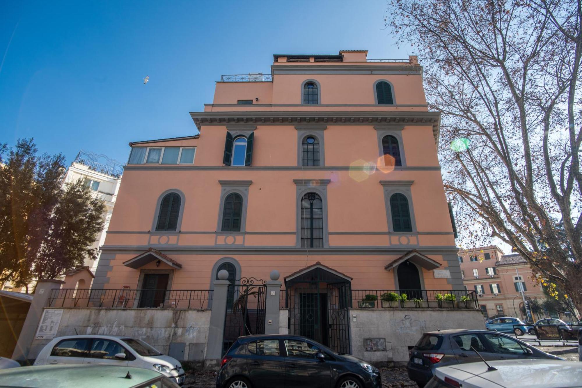 V E N E R E Apartments — Photos 1